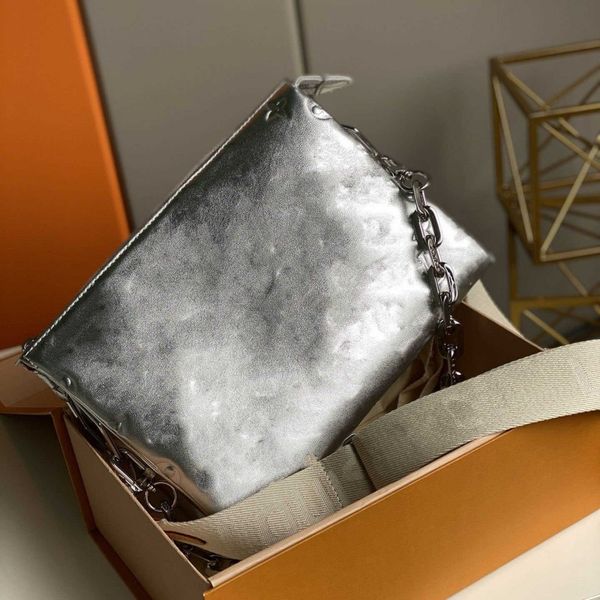 designer bag saddle bag crossbody the tote bag designer cross body designer can be used as a handbag or a straddle bag handbag genuine leath
designer bag saddle bag crossbody the tote bag designer cross body designer can be used as a handbag or a straddle bag handbag genuine leath