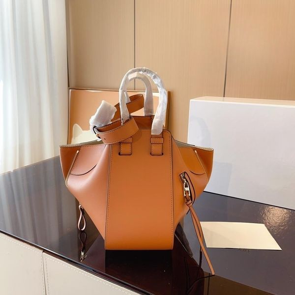 loewsstyd hammock shoulder designer bag women single fashion bags leather portable diagonal cross bags woman luxury tote handbags
loewsstyd hammock shoulder designer bag women single fashion bags leather portable diagonal cross bags woman luxury tote handbags