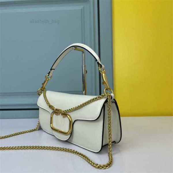 ladiesthis v bag year's velatninio designer popular bags 2023 spring for and summer new oblique cross high texture v-button fashion fli
ladiesthis v bag year's velatninio designer popular bags 2023 spring for and summer new oblique cross high texture v-button fashion fli