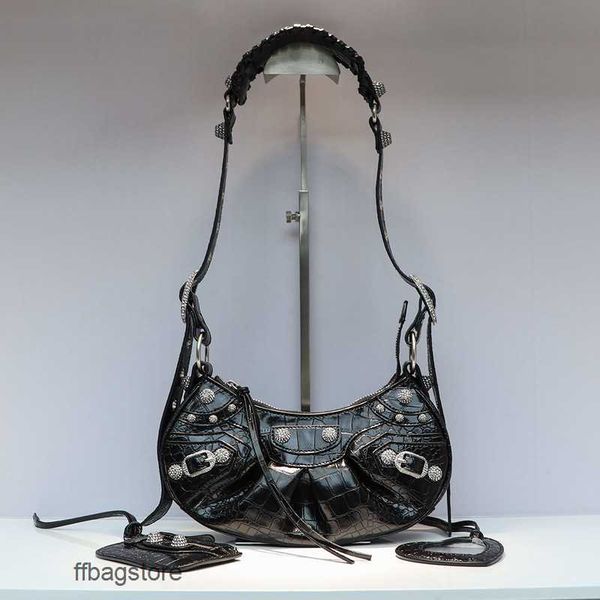cagole evening designer bag girl cool bags le neocagole 23 diamond mounted locomotive premium three in one rivet crescent leather underarm 2
cagole evening designer bag girl cool bags le neocagole 23 diamond mounted locomotive premium three in one rivet crescent leather underarm 2