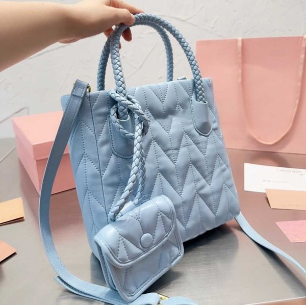 new stylish pleated wander matelasse miu underarm tote bag women luxury designer purses handbag clutch crossbody with shoulder simplicity
new stylish pleated wander matelasse miu underarm tote bag women luxury designer purses handbag clutch crossbody with shoulder simplicity
