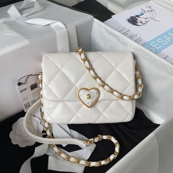10a new heart shape 18 cm magnetic hasp metal zip handles chip authentication mini woc shoulder bag women plaid handbag caviar sheepskin lea
10a new heart shape 18 cm magnetic hasp metal zip handles chip authentication mini woc shoulder bag women plaid handbag caviar sheepskin lea