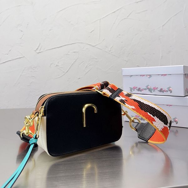 r bag men and womens luxury pop shoulder bag fashion woven crossbody bag classic leather bag mini portable tote bag
r bag men and womens luxury pop shoulder bag fashion woven crossbody bag classic leather bag mini portable tote bag