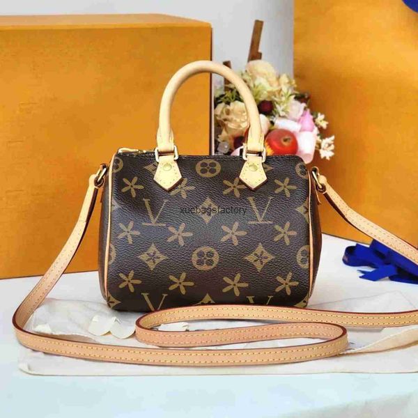 cross body m81085 nano speedy shoulder bags luxury designers women men handbag genuine leather clutch envelope bag chain tote purses wallet
cross body m81085 nano speedy shoulder bags luxury designers women men handbag genuine leather clutch envelope bag chain tote purses wallet