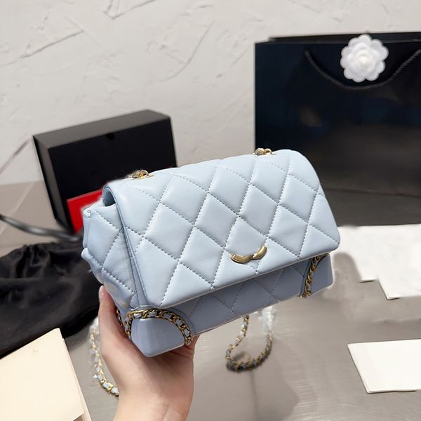 womens shoulder bag leather ring-plaid flap flap seam hardware metal buckle matelasse chain handbag crossbody bag luxury designer chain char
womens shoulder bag leather ring-plaid flap flap seam hardware metal buckle matelasse chain handbag crossbody bag luxury designer chain char