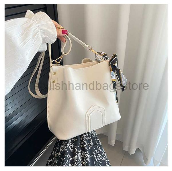 drawstring baobao women's 2023 summer new fashion versatile bucket bag solid color texture women's one shoulder diagonal straddle
drawstring baobao women's 2023 summer new fashion versatile bucket bag solid color texture women's one shoulder diagonal straddle