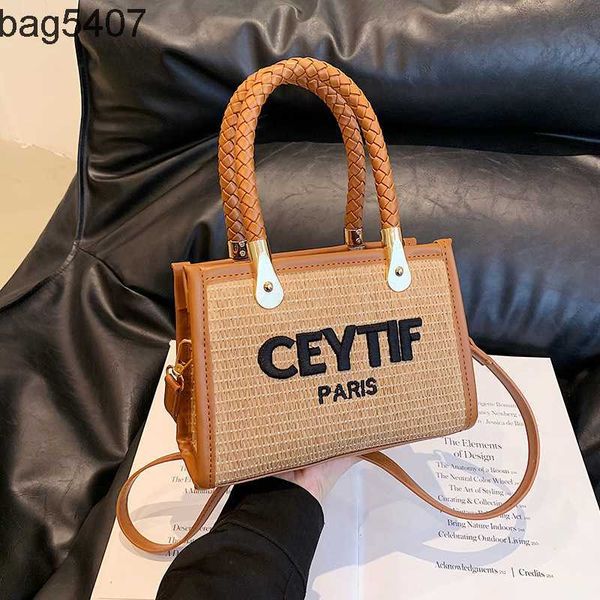 design bag 80% factory wholesale and retail korean version leisure commuting portable small 2023 new letter dign square simple fashionable c
design bag 80% factory wholesale and retail korean version leisure commuting portable small 2023 new letter dign square simple fashionable c