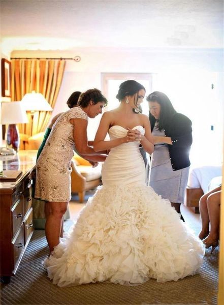 2016 new elegant trumpet mermaid wedding dress bridal gowns with court train off the shoulder organza robe de mariage1916567, White
2016 new elegant trumpet mermaid wedding dress bridal gowns with court train off the shoulder organza robe de mariage1916567, White
