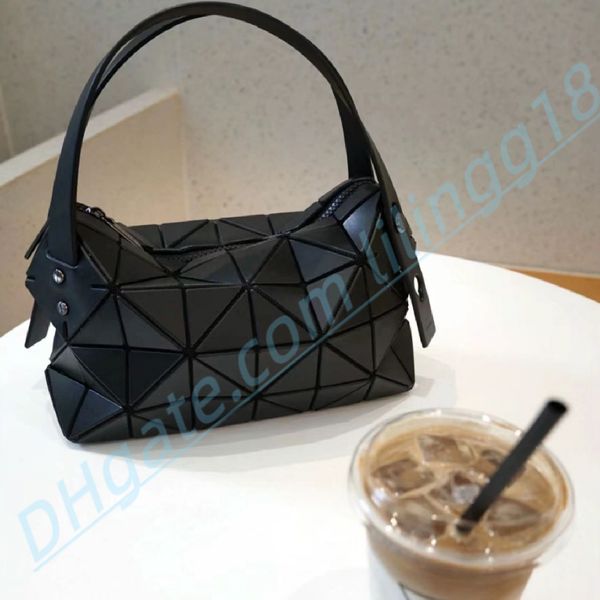 luxury totes famous designer shoulder bags women handbags totes lady toiletry pouch leisure clutch pouch handbags verstatile boston bags soc
luxury totes famous designer shoulder bags women handbags totes lady toiletry pouch leisure clutch pouch handbags verstatile boston bags soc