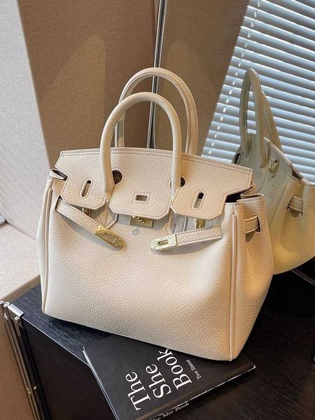 9a quality brand h ermes brikiss online shop ms baobao 2023 new advanced handbag with small and large capacity commuting one shoulder crossb
9a quality brand h ermes brikiss online shop ms baobao 2023 new advanced handbag with small and large capacity commuting one shoulder crossb