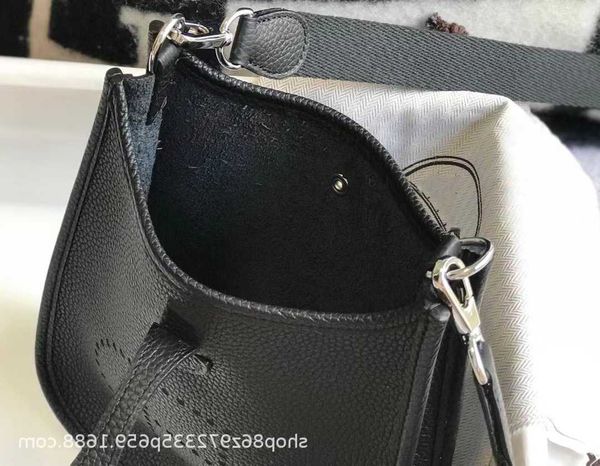 designer bag 5a quality h home evelynn small street casual versatile togo cowhide cutout letter litchi pattern tote one shoulder crossbody w
designer bag 5a quality h home evelynn small street casual versatile togo cowhide cutout letter litchi pattern tote one shoulder crossbody w