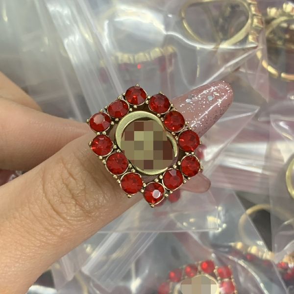 new inlaid floral rhinestones rings g letter brass material opening adjustable wedding ring women fashion jewelry sweet gifts with box cgr5, Slivery;golden
new inlaid floral rhinestones rings g letter brass material opening adjustable wedding ring women fashion jewelry sweet gifts with box cgr5, Slivery;golden