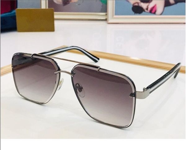 2023 sunglasses black silver metal frame brown square gradient color glasses available with box, White;black
2023 sunglasses black silver metal frame brown square gradient color glasses available with box, White;black