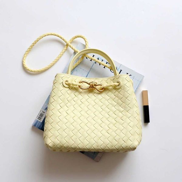 leather designer small andiamo bag design botegas purse three-dimensional woven with metal knot support special large capacity portable shou
leather designer small andiamo bag design botegas purse three-dimensional woven with metal knot support special large capacity portable shou