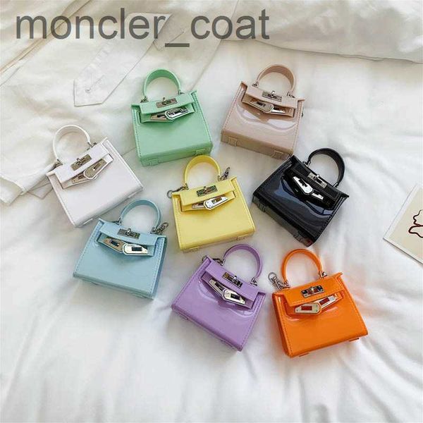 single shoulder women's bag 2023 summer new fashion small square bag candy color shopping handheld chain crossbody bag
single shoulder women's bag 2023 summer new fashion small square bag candy color shopping handheld chain crossbody bag