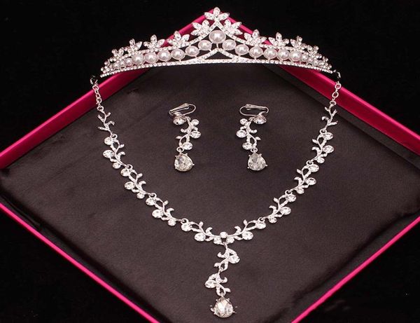 bridal jewelry set three piece crown earring necklace jewelry bling bling wedding party accessories7523623, White
bridal jewelry set three piece crown earring necklace jewelry bling bling wedding party accessories7523623, White