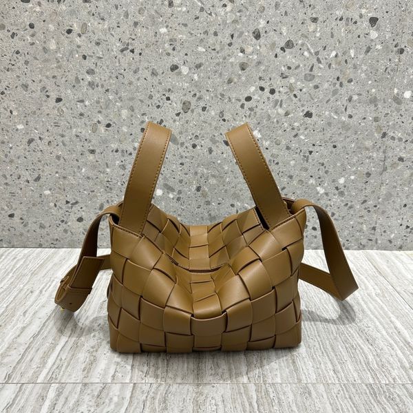 2023 handwoven basket bag: stylish, roomy, versatile shoulder & crossbody for women handwoven acorn palm
2023 handwoven basket bag: stylish, roomy, versatile shoulder & crossbody for women handwoven acorn palm
