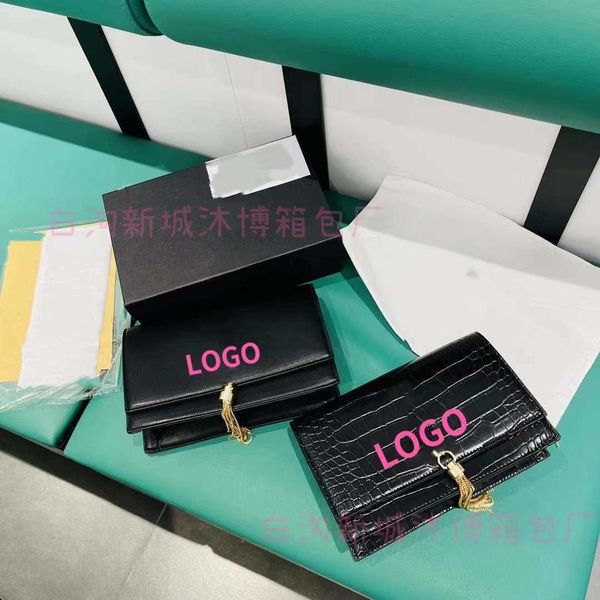 2023 new crocodile pattern women's bag black gold wheat ear tassel bag single shoulder crossbody small square bag chain bar bag handhel
2023 new crocodile pattern women's bag black gold wheat ear tassel bag single shoulder crossbody small square bag chain bar bag handhel