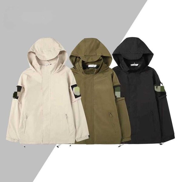 storm jacket couples with the same three-in-one casual hooded wear waterproof windproof new style, Black;brown
storm jacket couples with the same three-in-one casual hooded wear waterproof windproof new style, Black;brown