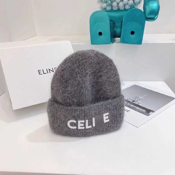 winter desingers luxurys beanie warm knitted cap ear protection casual temperament cold cap ski caps europe tide 2 colors option to choose v, Blue;gray
winter desingers luxurys beanie warm knitted cap ear protection casual temperament cold cap ski caps europe tide 2 colors option to choose v, Blue;gray