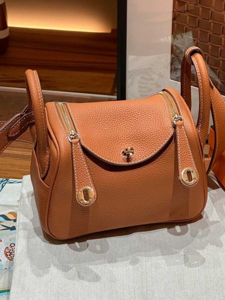 original edition h ermes doctor bags for women online shop 2023 new womens bag togo layer cowhide gold buckle lindi mini pillow single sh wi
original edition h ermes doctor bags for women online shop 2023 new womens bag togo layer cowhide gold buckle lindi mini pillow single sh wi