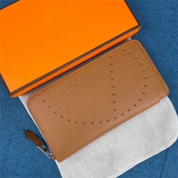 woman's brand designer purse fashion textured leather wallet clip zipper with hollow palm design style clutch wallets factory direct sa, Red;black
woman's brand designer purse fashion textured leather wallet clip zipper with hollow palm design style clutch wallets factory direct sa, Red;black
