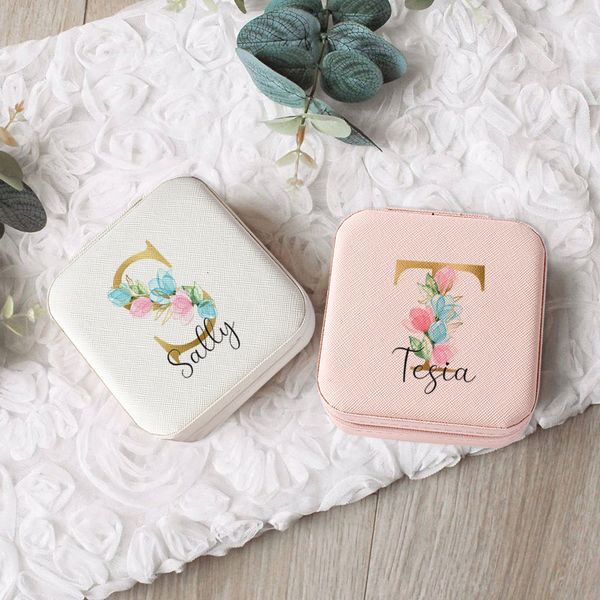 jewelry boxes custom box travel case for bridesmaids personalized perfect wedding friends gift bridesmaid proposal 230808, Black;white
jewelry boxes custom box travel case for bridesmaids personalized perfect wedding friends gift bridesmaid proposal 230808, Black;white