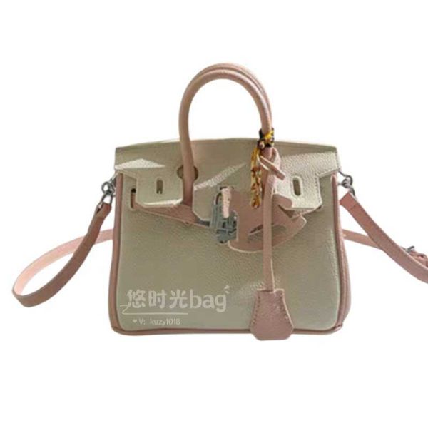 casual h ermes brikiss shoulder bags for women online store new double panel color headband layer cowhide litchi pattern small bag handheld
casual h ermes brikiss shoulder bags for women online store new double panel color headband layer cowhide litchi pattern small bag handheld