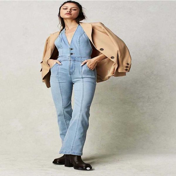 fashion brand fp pure goods women's spring and autumn wash light blue spliced straight barrel micro flared one piece jeans, Black;white
fashion brand fp pure goods women's spring and autumn wash light blue spliced straight barrel micro flared one piece jeans, Black;white