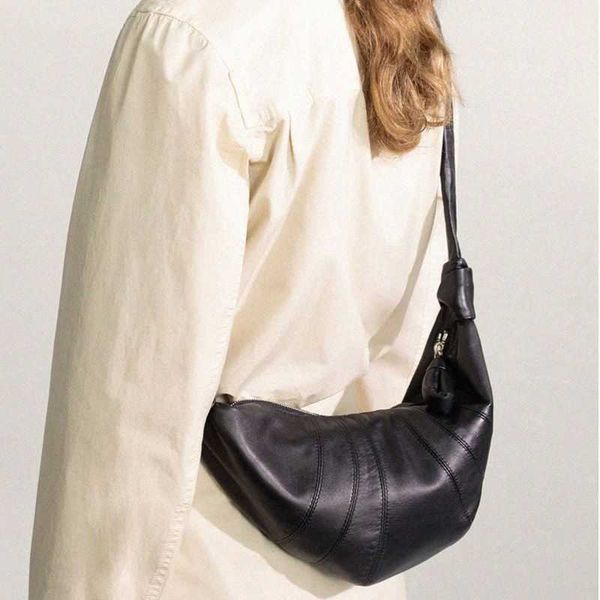lemaire bag cow horn bun small high song bun french fashion dumpling bun cross body chest waist bag large capacity
lemaire bag cow horn bun small high song bun french fashion dumpling bun cross body chest waist bag large capacity
