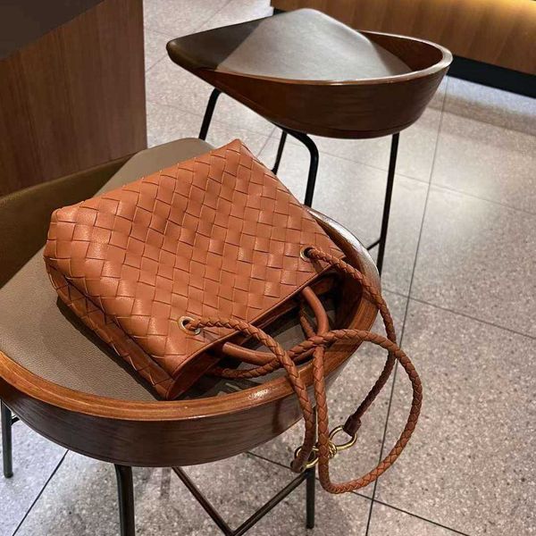 cowhide designer andiamo bag botegas purse layer for women spring/summer 2023 new fashion versatile woven handbag one shoulder crossbody tre
cowhide designer andiamo bag botegas purse layer for women spring/summer 2023 new fashion versatile woven handbag one shoulder crossbody tre