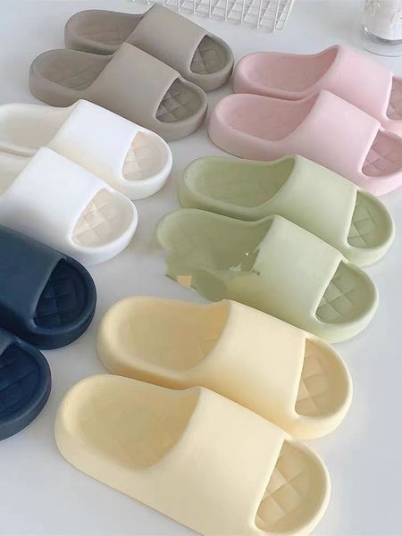 tongli 2 thin strips stepping on feces feeling home slippers men and women summer indoor household non-slip deodorant soft bottom bath sanda, Black
tongli 2 thin strips stepping on feces feeling home slippers men and women summer indoor household non-slip deodorant soft bottom bath sanda, Black