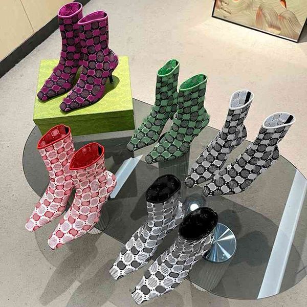 exquisite workmanship, perfect stone check design, an indispensable element of the brand's heritage, logo, jersey stretch socks, ankle, Black
exquisite workmanship, perfect stone check design, an indispensable element of the brand's heritage, logo, jersey stretch socks, ankle, Black