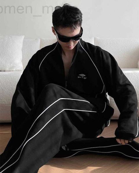 men's tracksuits designer early autumn new high edition b family embroidery letter functional jacket coat ins network red sports set p9, Gray
men's tracksuits designer early autumn new high edition b family embroidery letter functional jacket coat ins network red sports set p9, Gray