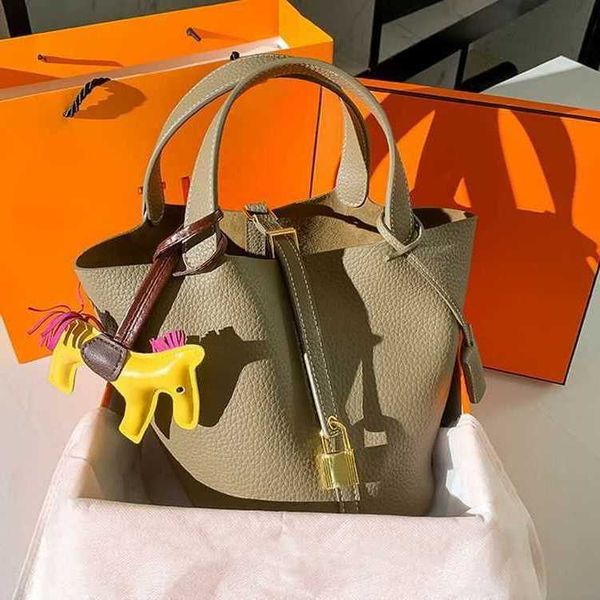 a designer tote bag her mas handbag h picotn designer bags new vegetable basket bag bucket lychee pattern hand lock hand women's mother
a designer tote bag her mas handbag h picotn designer bags new vegetable basket bag bucket lychee pattern hand lock hand women's mother