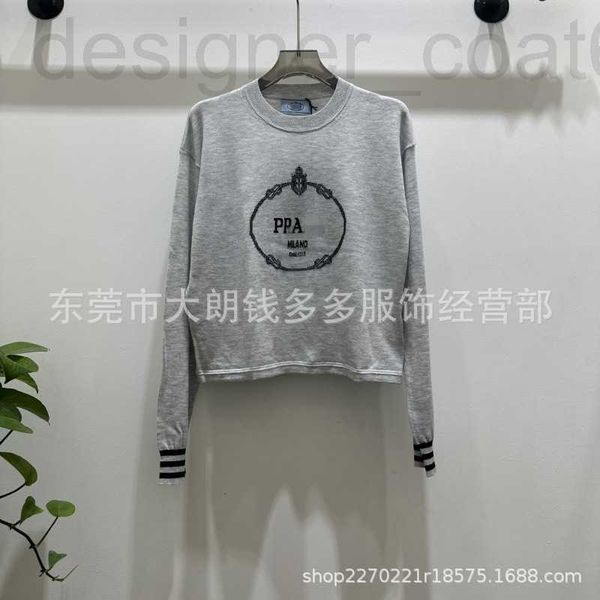 basic & casual dresses designer p family's early autumn new high set embroidery letter thread cuff long sleeve sweater nanyou versatile, Black;gray
basic & casual dresses designer p family's early autumn new high set embroidery letter thread cuff long sleeve sweater nanyou versatile, Black;gray