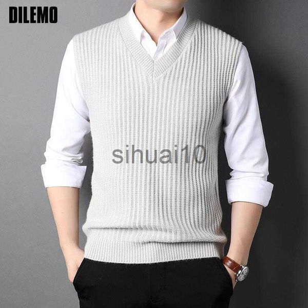 men's sweaters fashion brand v neck knit pullover street striped men sweater vest sleeveless aesthetic casual mens clothing 2023 j23080, White;black
men's sweaters fashion brand v neck knit pullover street striped men sweater vest sleeveless aesthetic casual mens clothing 2023 j23080, White;black