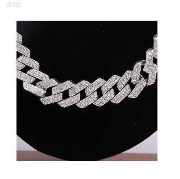 wholesale supply most selling hip hop diamond cuban link chain for women mens fine jewelry for export from india, Silver
wholesale supply most selling hip hop diamond cuban link chain for women mens fine jewelry for export from india, Silver