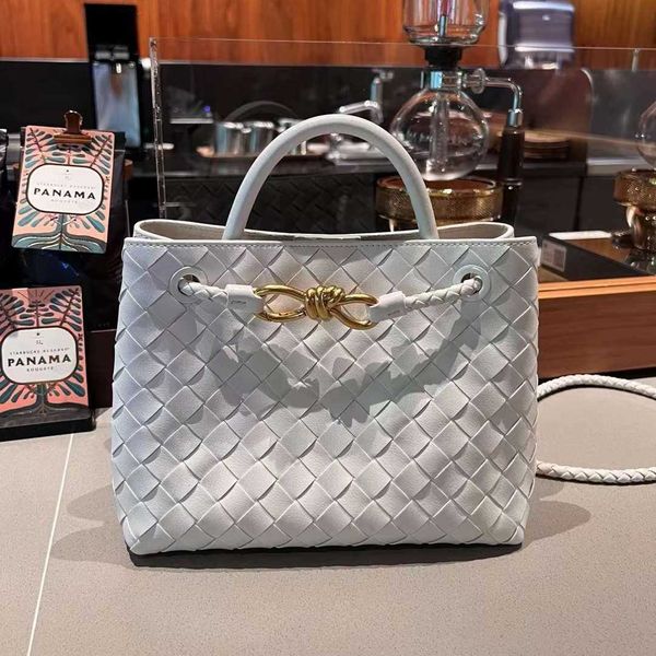 cowhide designer andiamo bag layer botegas purse for women spring/summer 2023 new fashion versatile woven handbag one shoulder crossbody tre
cowhide designer andiamo bag layer botegas purse for women spring/summer 2023 new fashion versatile woven handbag one shoulder crossbody tre