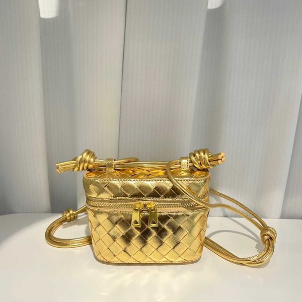 designer mini intrecciato braided leather candy color makeup bag premium sheep leather with crossbody strap square stylish women's wove
designer mini intrecciato braided leather candy color makeup bag premium sheep leather with crossbody strap square stylish women's wove