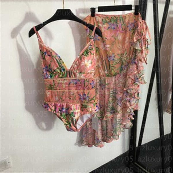 bikini designer swimwear women luxury bathing suit elegant swimsuits floral print halter one piece swimsuit irregular ruffle beach half skir, White;black
bikini designer swimwear women luxury bathing suit elegant swimsuits floral print halter one piece swimsuit irregular ruffle beach half skir, White;black