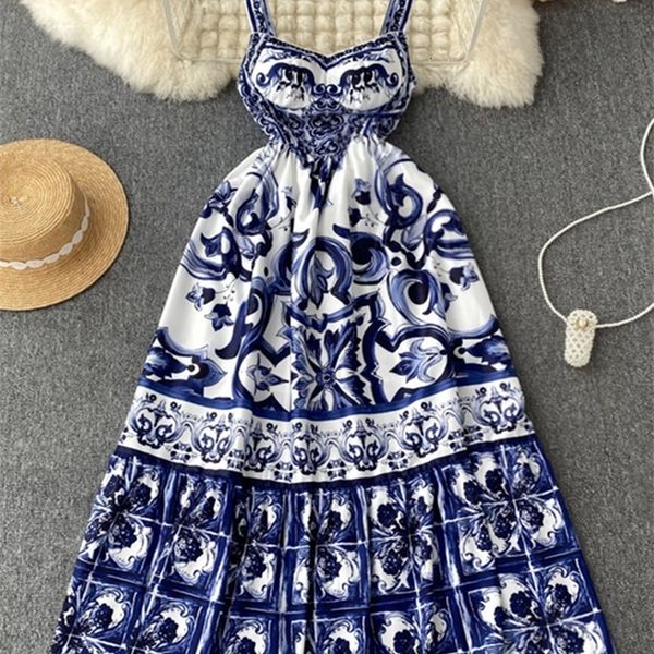 urban dresses runway summer holiday maxi dress women's spaghetti strap v neck backless blue and white porcelain print vacation long ves, White;black
urban dresses runway summer holiday maxi dress women's spaghetti strap v neck backless blue and white porcelain print vacation long ves, White;black