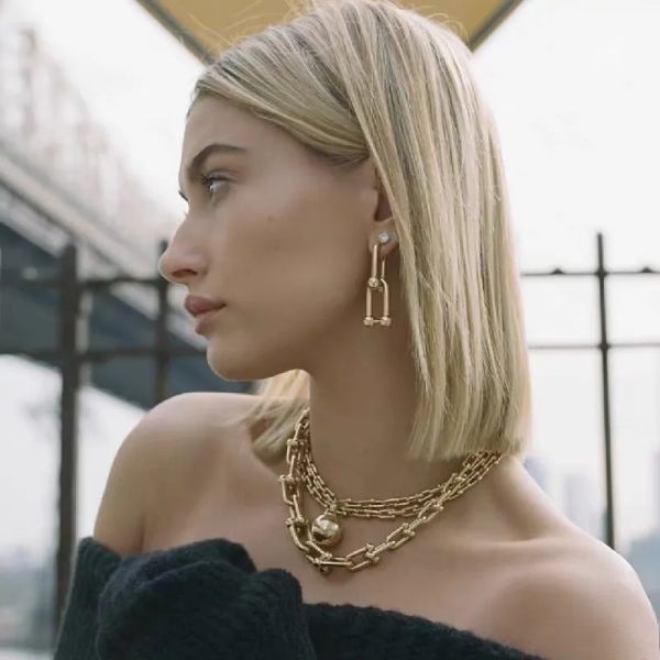 Tiff Designer Necklaces Earrings New Hiphop Necklace Vintage Metal Chain Chokers for Women Man U Shape Punk Jewelry Gothic Colliers Tiff
Tiff Designer Necklaces Earrings New Hiphop Necklace Vintage Metal Chain Chokers for Women Man U Shape Punk Jewelry Gothic Colliers Tiff