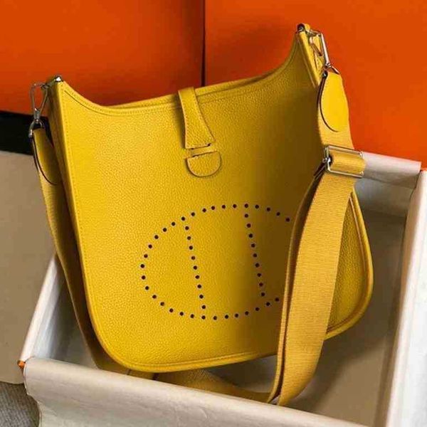 factory designer hremes shoulder bags bag evelynn original edition women handbags spring and early summer calf leather vertical wide hollow
factory designer hremes shoulder bags bag evelynn original edition women handbags spring and early summer calf leather vertical wide hollow