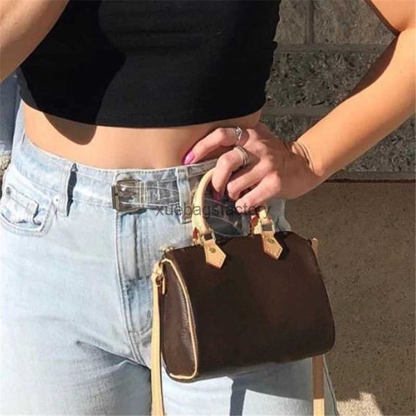 selling luxury design ladies speedy nano handbag girls lovely mini messenger bag women's fashion pillow bag
selling luxury design ladies speedy nano handbag girls lovely mini messenger bag women's fashion pillow bag