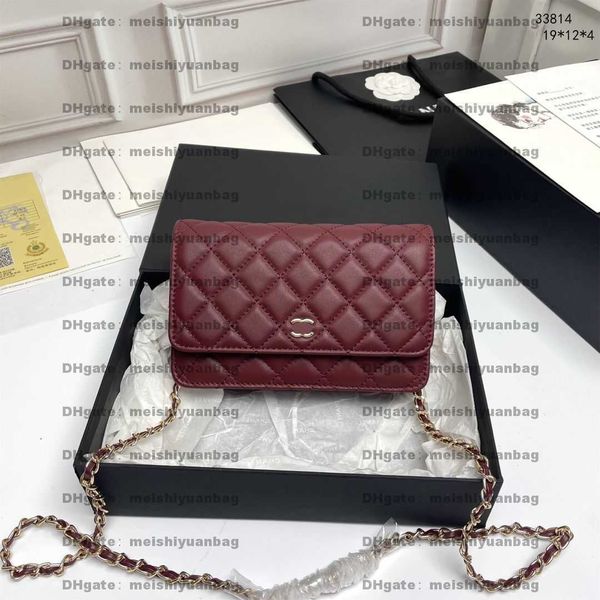 luxury women shoulder bag designer gold silver chain bag high-quality sheepskin fortune bag classic evening dress crossbody bags envelope pu
luxury women shoulder bag designer gold silver chain bag high-quality sheepskin fortune bag classic evening dress crossbody bags envelope pu