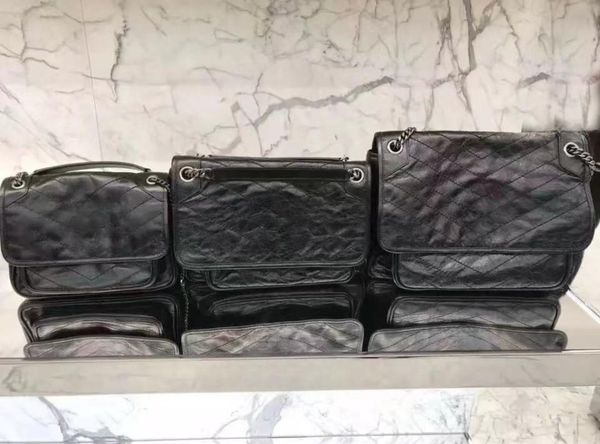2023 luxury handbag designer seam leather ladies metal chain black clamshell messenger chain bags glossy and brightly colored shoulder bag
2023 luxury handbag designer seam leather ladies metal chain black clamshell messenger chain bags glossy and brightly colored shoulder bag