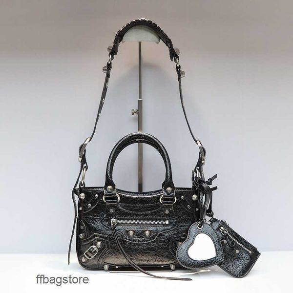 neocagole designer women's bag autumn girl rivet cool 23 bags locomotive le 3-in-1 cagole evening diagonal straddle handheld tote leath
neocagole designer women's bag autumn girl rivet cool 23 bags locomotive le 3-in-1 cagole evening diagonal straddle handheld tote leath