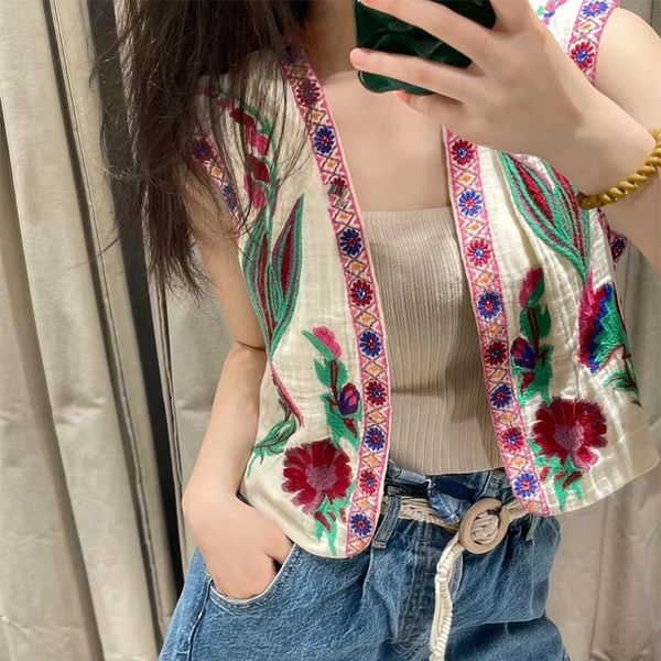 women's vests vintage floral embroidered vests woman summer sleeveless jacket fashion casual v neck waistcoat women short 230808, Black;white
women's vests vintage floral embroidered vests woman summer sleeveless jacket fashion casual v neck waistcoat women short 230808, Black;white