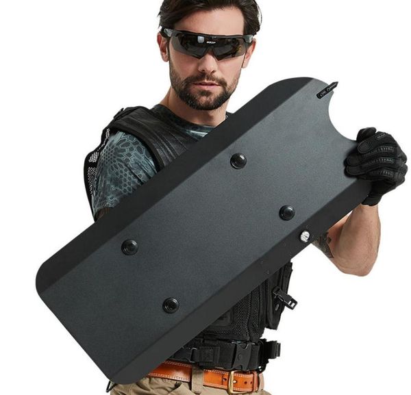 aluminum alloy metal shield protects the arm part and grasps the mechanical shell with one hand309s1969231
aluminum alloy metal shield protects the arm part and grasps the mechanical shell with one hand309s1969231